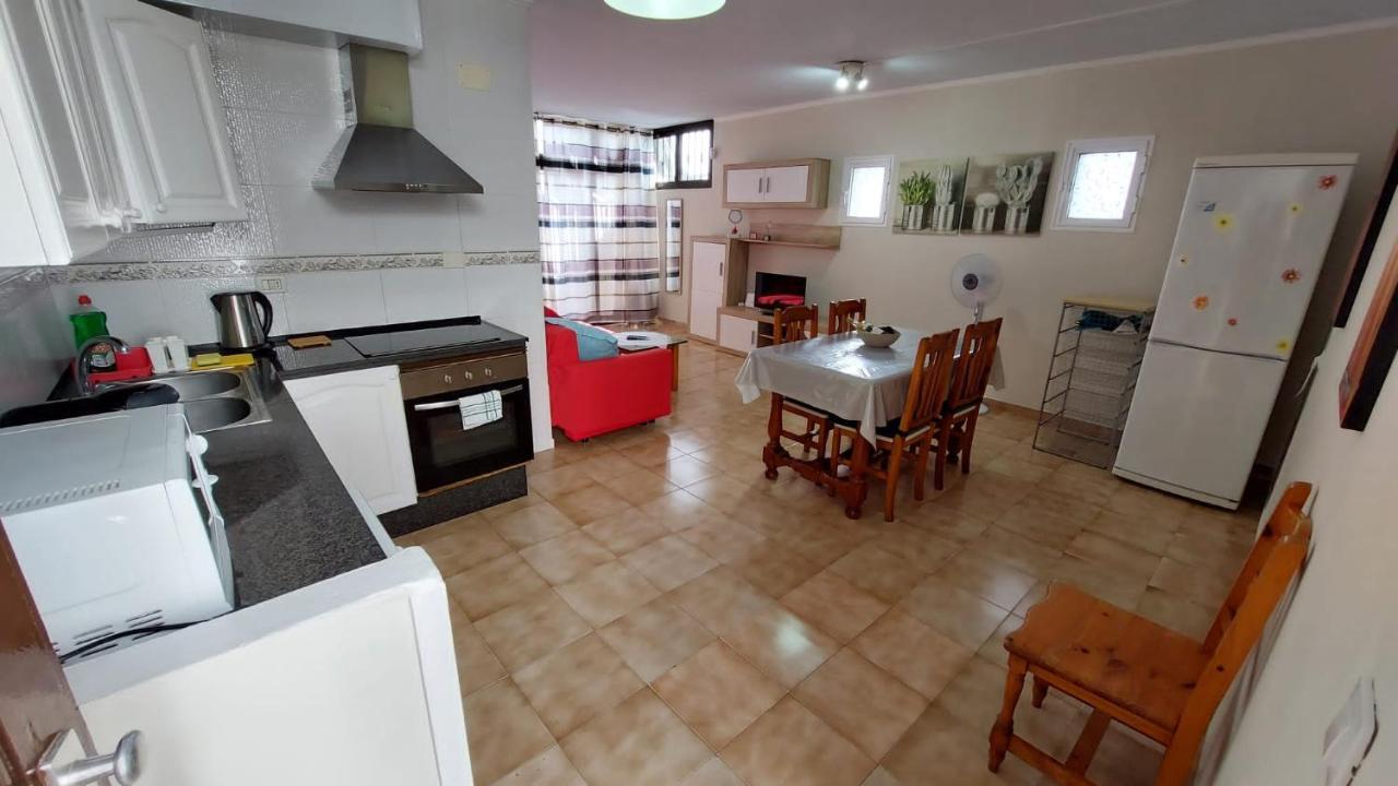 Simple Apartment Frontera Primavera Pool In South Tenerife Costa Del Silencio Luaran gambar